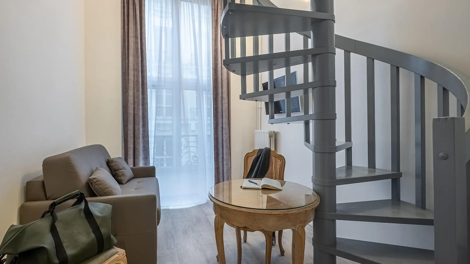 Hotel Baudelaire Opera 3*