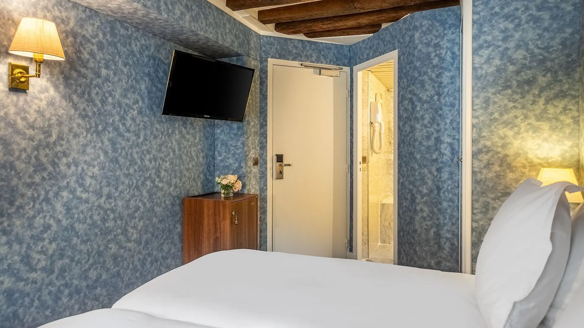 Hotel Baudelaire Opera