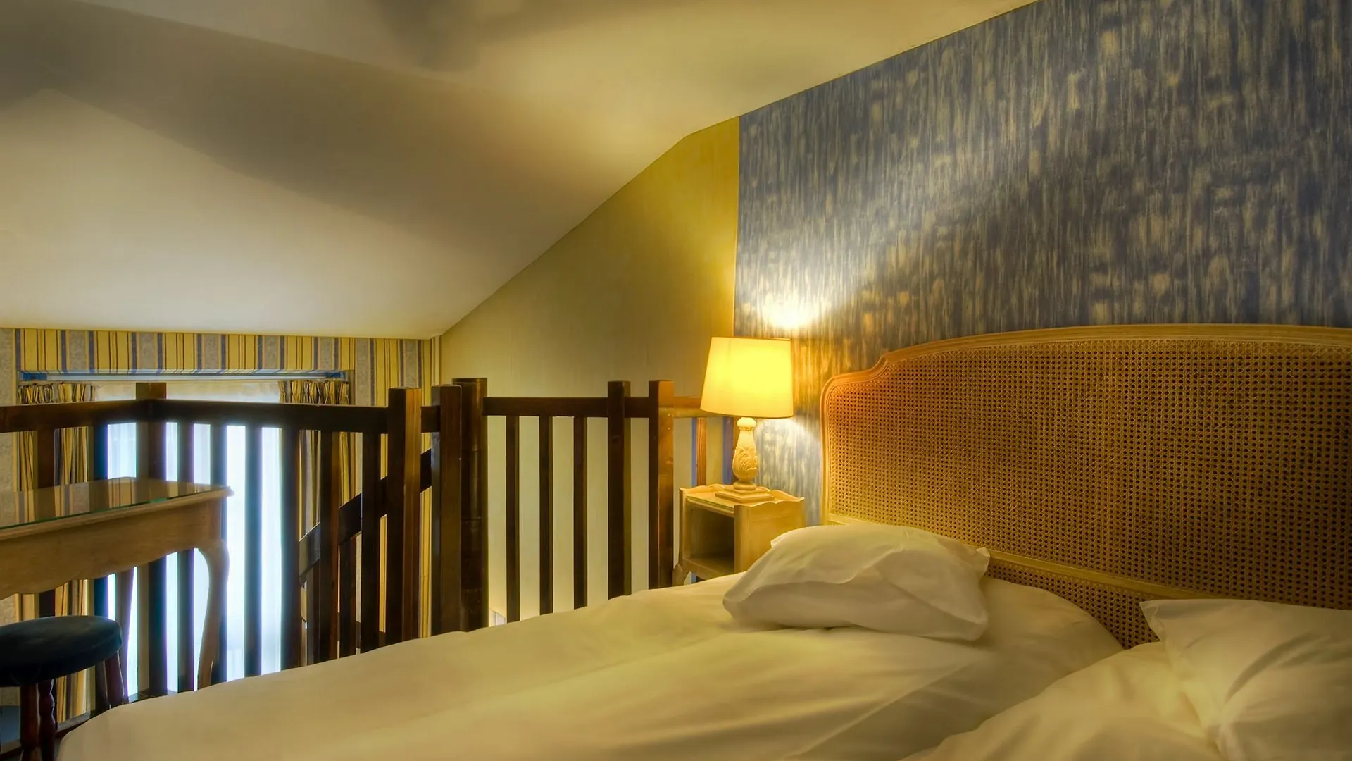 Baudelaire Opera Hotel
